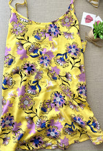 Cargar imagen en el visor de la galería, Pijama Cibeles Flores
