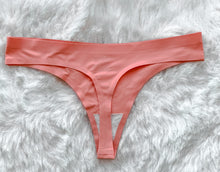 Cargar imagen en el visor de la galería, Colaless Clara Coral
